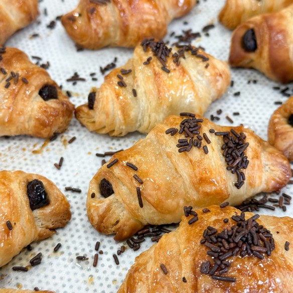 Artesanito Bombón Negro 25grs. 268uds. 6,7kgs. Fermentado.