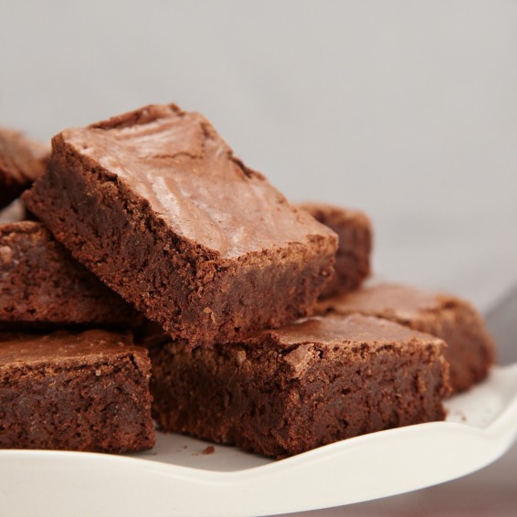 Plancha Brownie con Nueces de Pecán 1.700grs. 24 porc. 1ud.