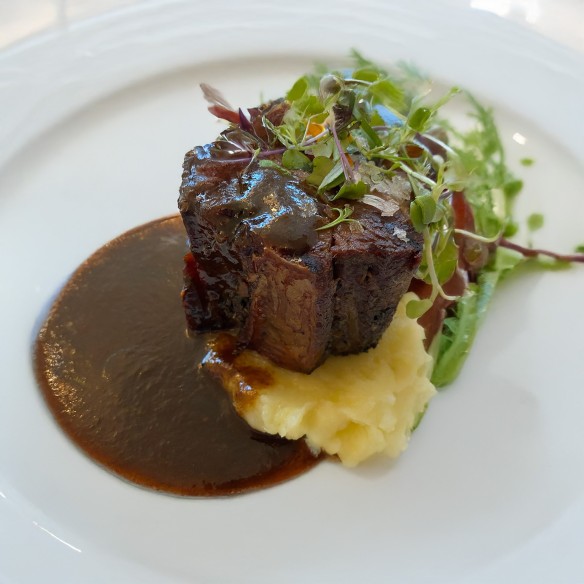 Rabo Vacuno al Chocolate y Vino Tinto 330grs. 8uds.