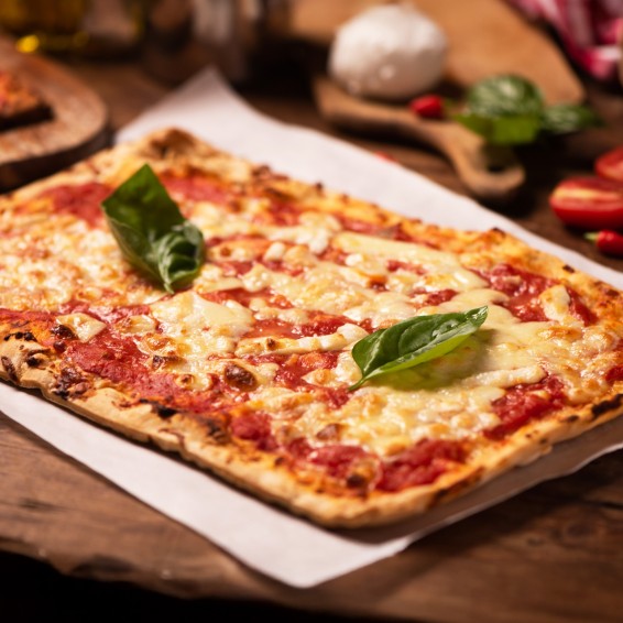 Base de Pizza Con Tomate 1100grs. 60x40cm. 8uds.