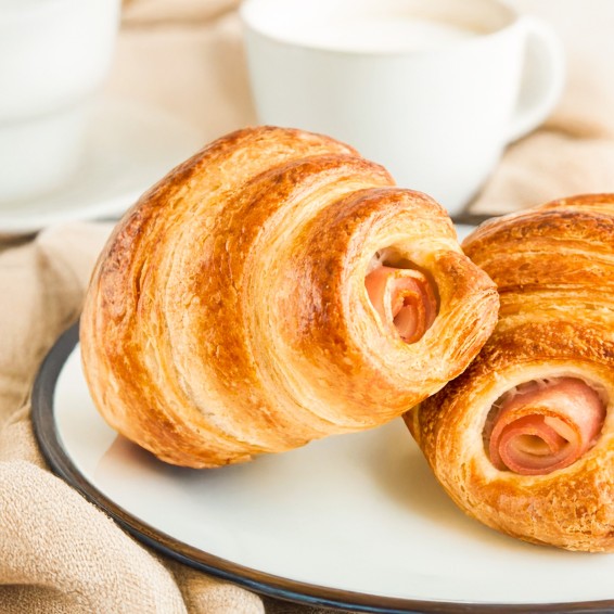 Croissant Rollito Jamón y Queso 130grs. 40uds.