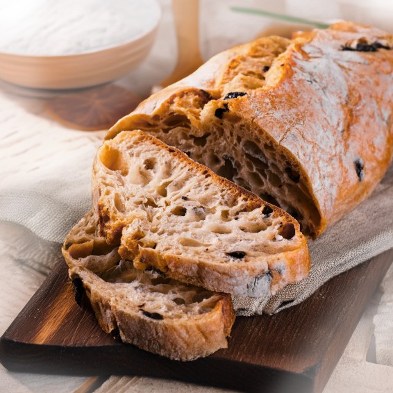 Barrote de Masa Madre con Olivas de Kalamata 500grs. 7uds.