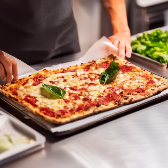 Base de Pizza Sin Tomate 30x40cm. 330grs. 16uds.