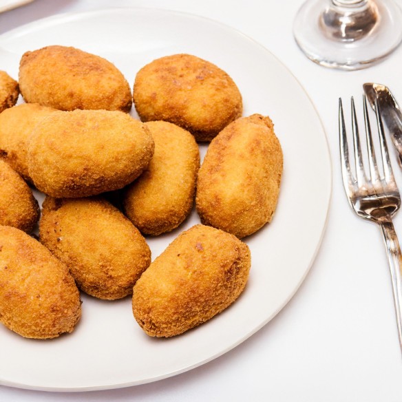 Croqueta Tradición Rabo de Toro 50grs. 60uds. 3kgs.