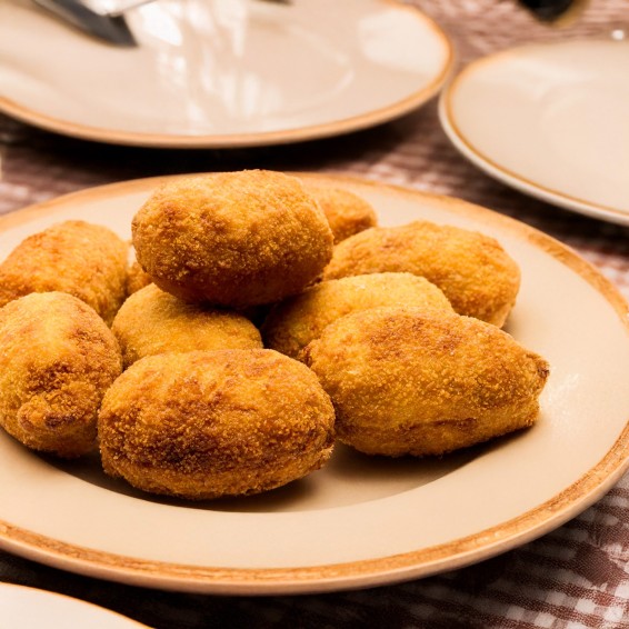 Croqueta Tradición Rustido de Pollo 35grs. 85uds. 3kgs.
