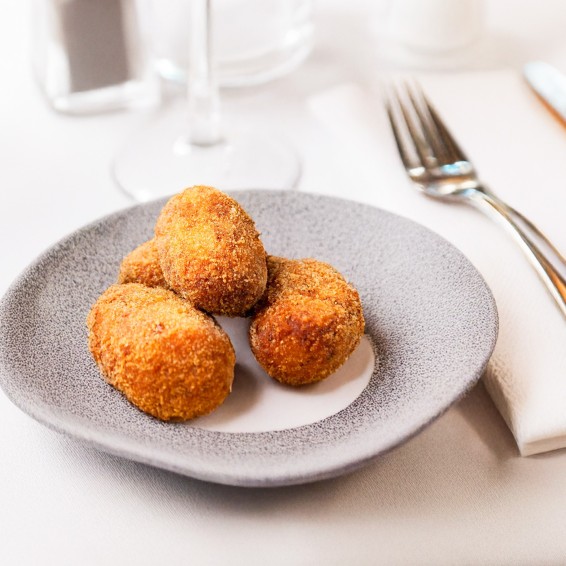 Croqueta Rustido de Pollo 31grs. 129uds. 4kgs.